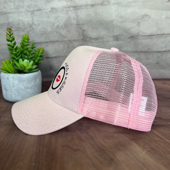 NWOT-GLITTER PONYTAIL TRUCKER HAT LIGHT PINK - Picture 5 of 14